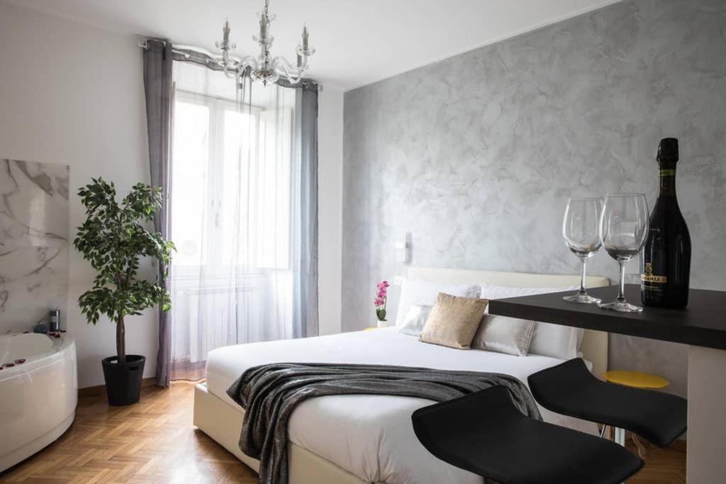 Silver Luxury Jacuzzi Suite Trastevere - Top Collection Rome Exterior photo